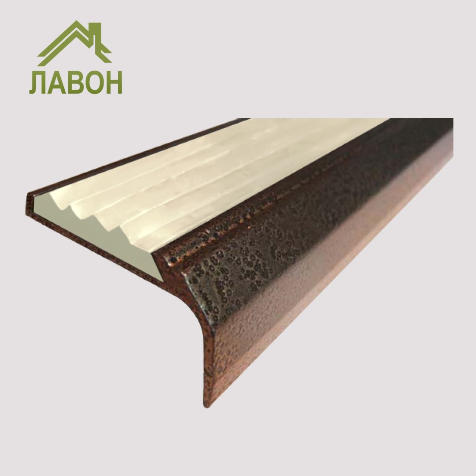 Противоскользящий накладной угол-порог 42 мм/23 мм 1.35 метра покрытие "состаренная медь", цвет вставки бежевый