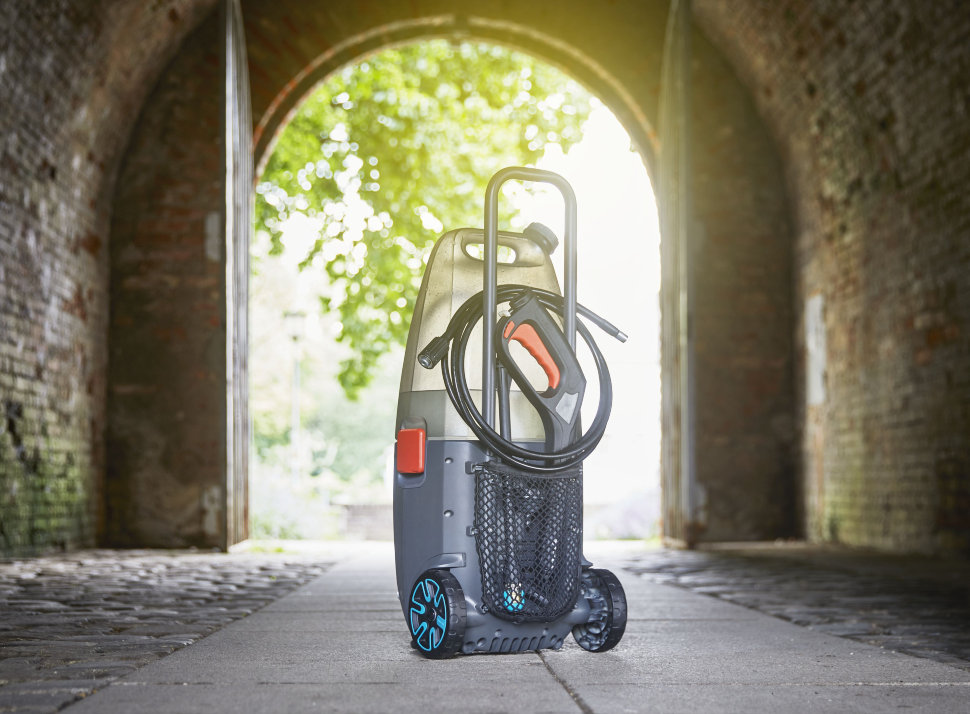 Мойка высокого давления аккумуляторная Gardena AquaClean Li-40/60 без аккумулятора в комплекте