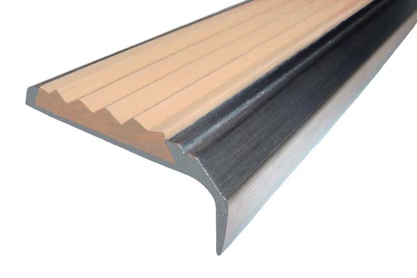 Противоскользящий накладной угол-порог 42 мм/23 мм бежевый 1,5 метра