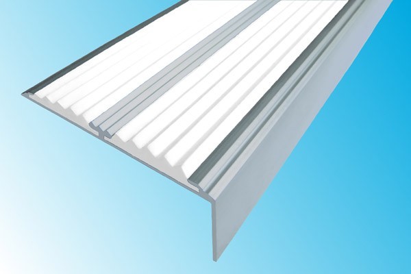 Противоскользящий угол-порог с двумя вставками 80 мм/6,8 мм белый 2,7 м