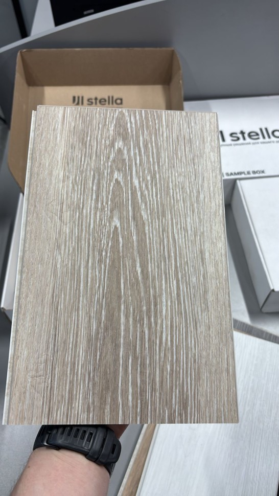 Ламинат SPC водостойкий 43 класс Stella Standart Дуб Эссо 1218 x 180 х 4,3 мм (3,069 кв.м)