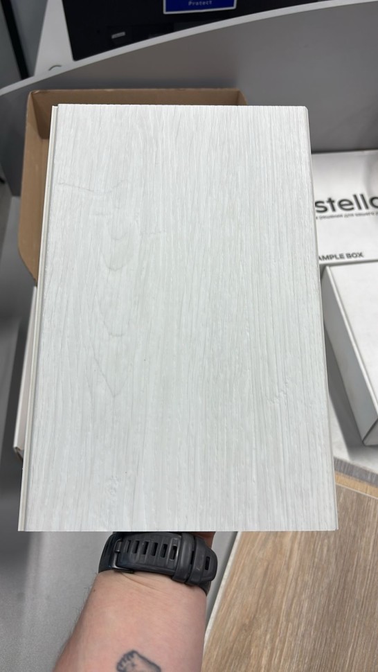 Ламинат SPC водостойкий 43 класс Stella Standart Дуб Аляска 1218 x 180 х 4,3 мм (3,069 кв.м)