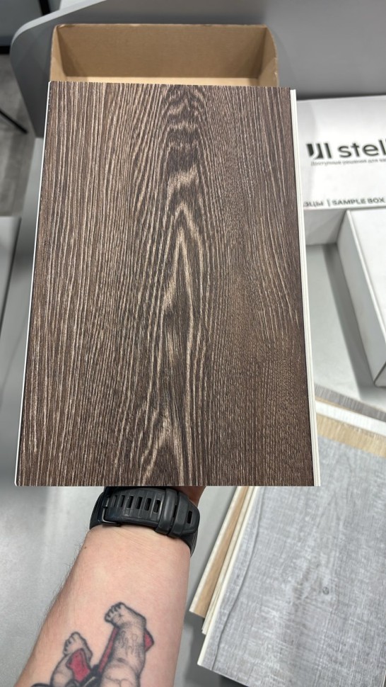 Ламинат SPC водостойкий 43 класс Stella Standart Кедр Шоколадный 1218 x 180 х 4,3 мм (3,069 кв.м)