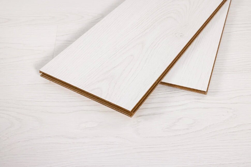 Ламинат MostFlooring Brilliant 12407 (упак. 8 шт = 2,3328 м²)