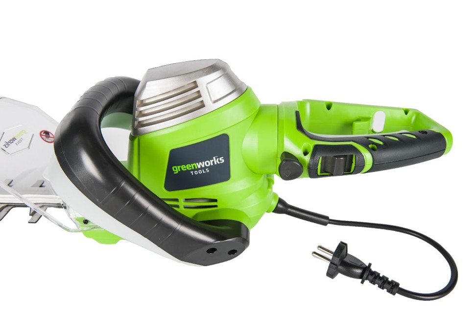 Кусторез электрический 700W GREENWORKS GHT7068