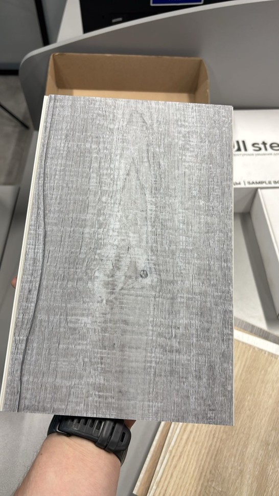 Ламинат SPC водостойкий 43 класс Stella Light Дуб Гранит 1218 x 180 х 4мм (3,069 кв.м)