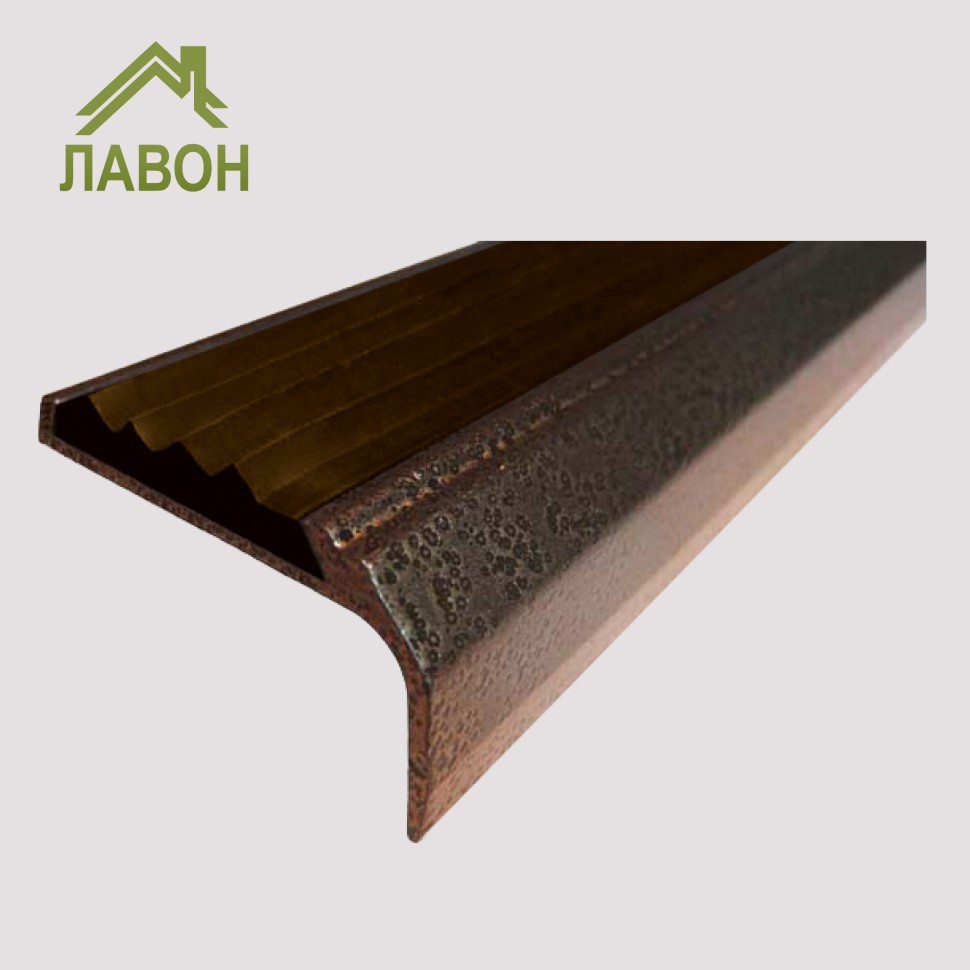 Противоскользящий накладной угол-порог 42 мм/23 мм 1 метр покрытие "состаренная медь", цвет вставки темно-коричневый