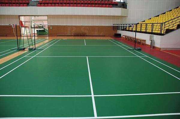 Спортивный линолеум Tarkett Omnisports ACTION 65 Field Green ширина 2м
