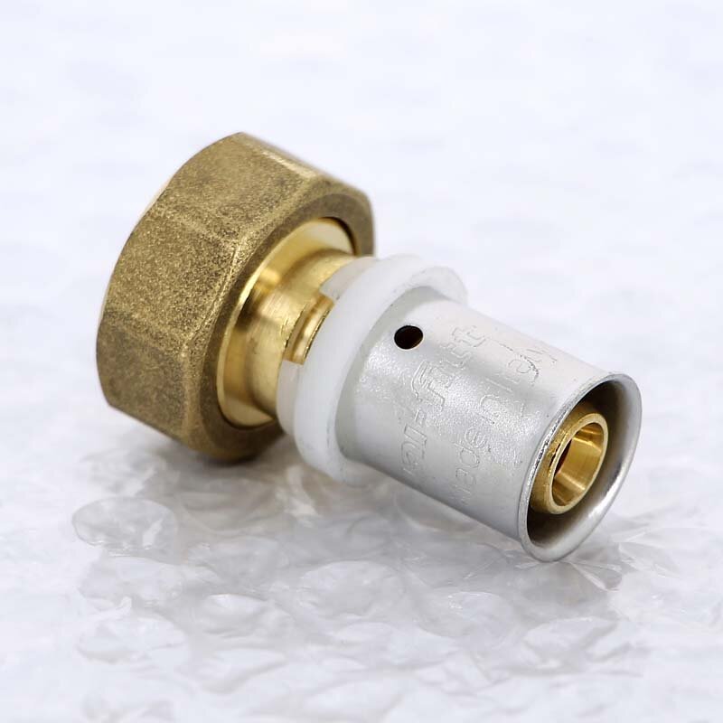Муфта пресс-В с накидной гайкой евроконус UNI-FITT 16x3/4EK