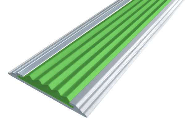 Противоскользящая полоса-порог Стандарт 40 мм зеленая 2,7 м