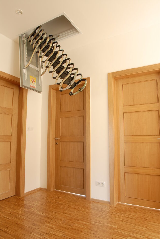 Чердачная лестница Oman NOZYCOWE Lux 50x70 см, h-3,0m
