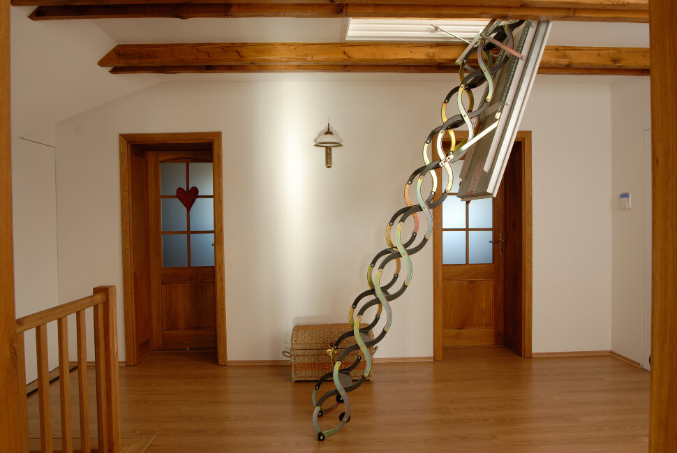 Чердачная лестница Oman NOZYCOWE Lux 50x70 см, h-3,0m