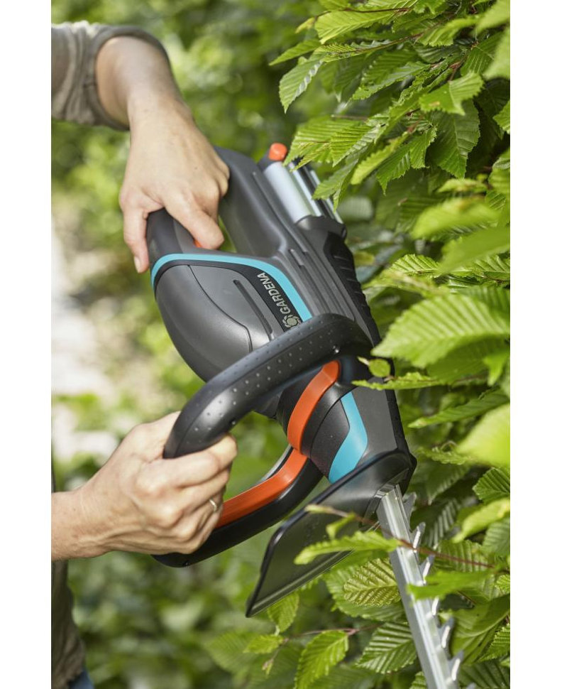 Ножницы для живой изгороди аккумуляторные Gardena ComfortCut Li-18/50 без аккумулятора